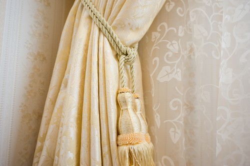 Benefits of Onsite Curtain Cleaning